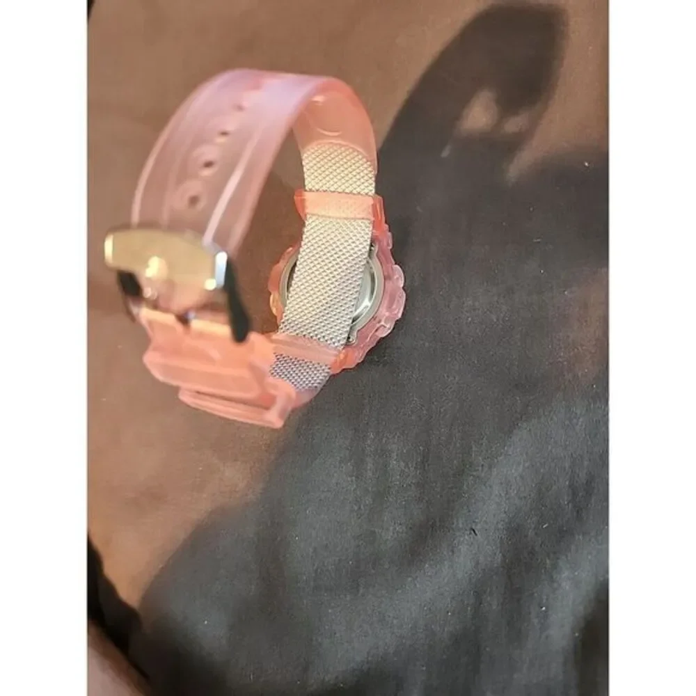 Womans Watch Water Resist 30M‎ TL